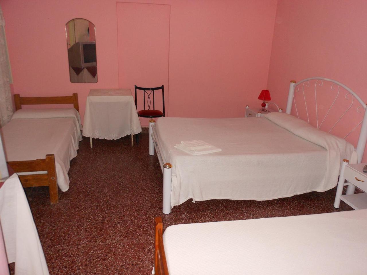 Hotel Los Robles Gualeguaychú Szoba fotó