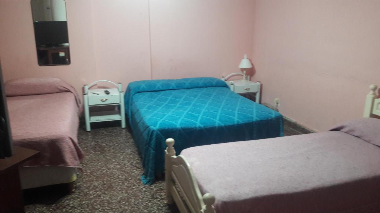 Hotel Los Robles Gualeguaychú Szoba fotó